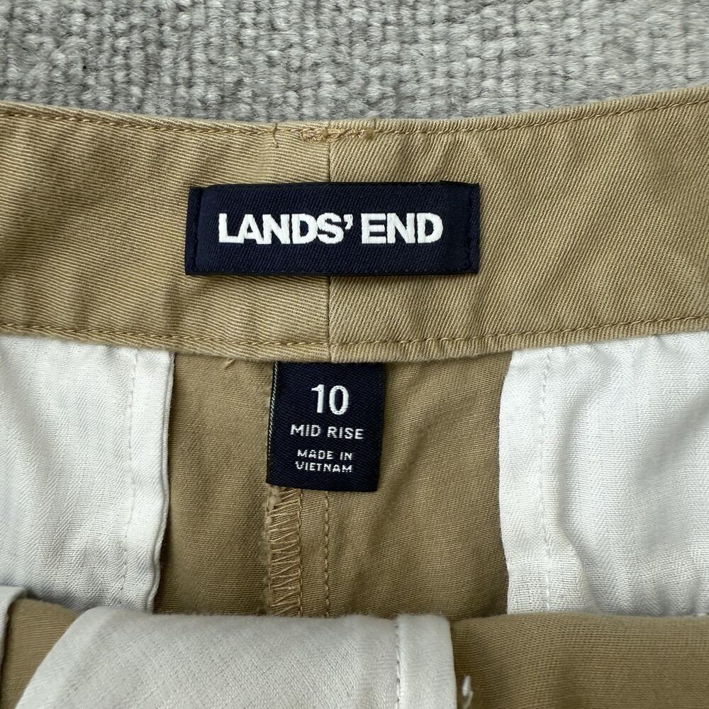 Lands' End Shorts Womens 10 Khaki Mid Rise Stretch Casual Chino Flat Front - Picture 2 of 7
